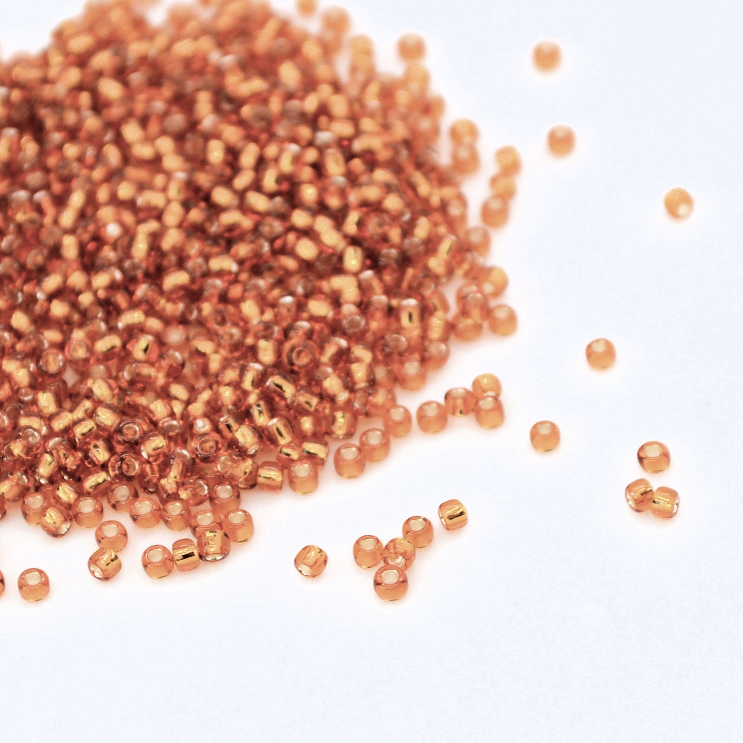 Toho Glass Seed Beads, 11/0 2.2mm, #22C Rich Gold, Silver Lined, 7gm approx 730 beads, 07mm hole