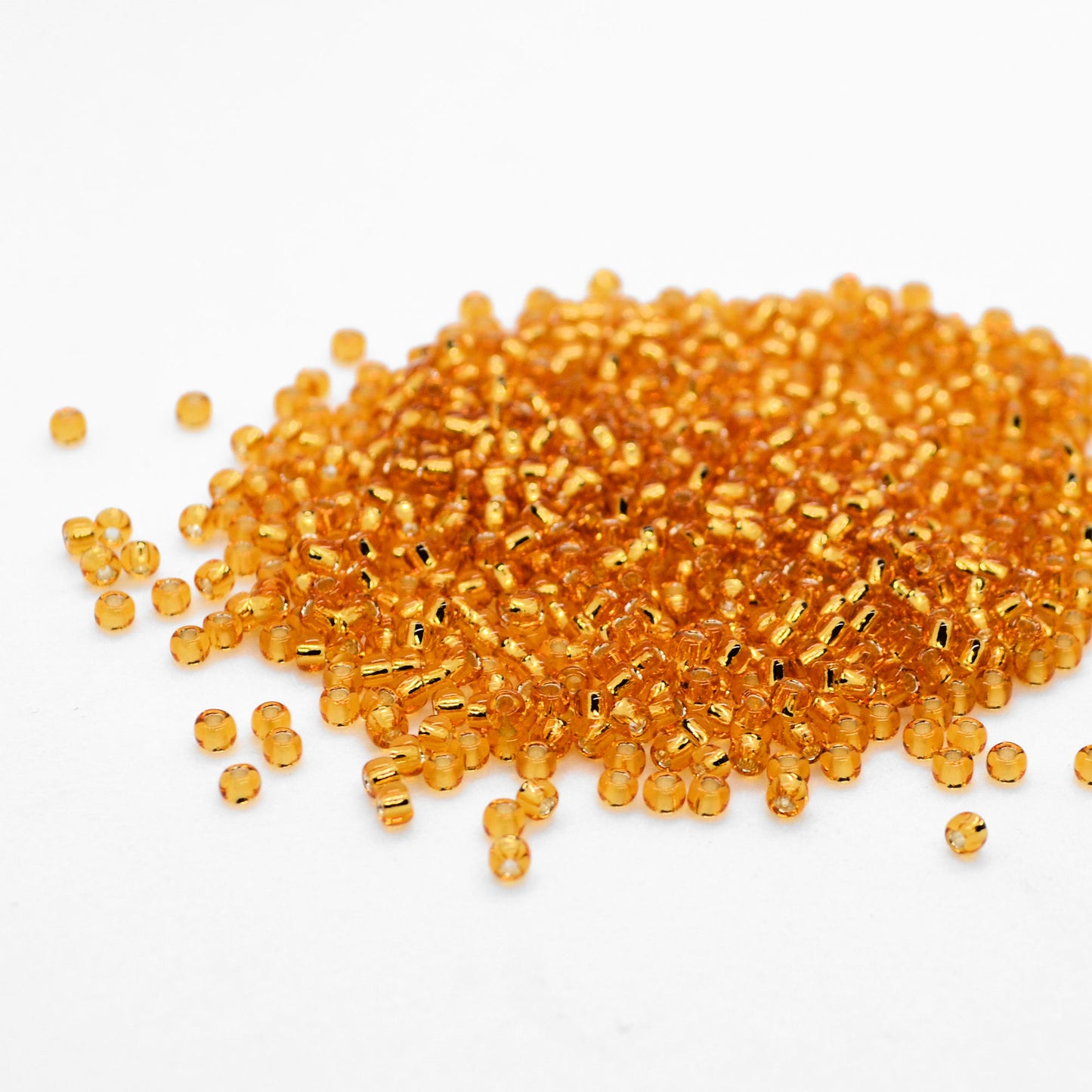 Toho Glass Seed Beads, 11/0 2.2mm, #22 Light Topaz Gold, Silver Lined, 7gm approx 730 beads, 0.7mm hole