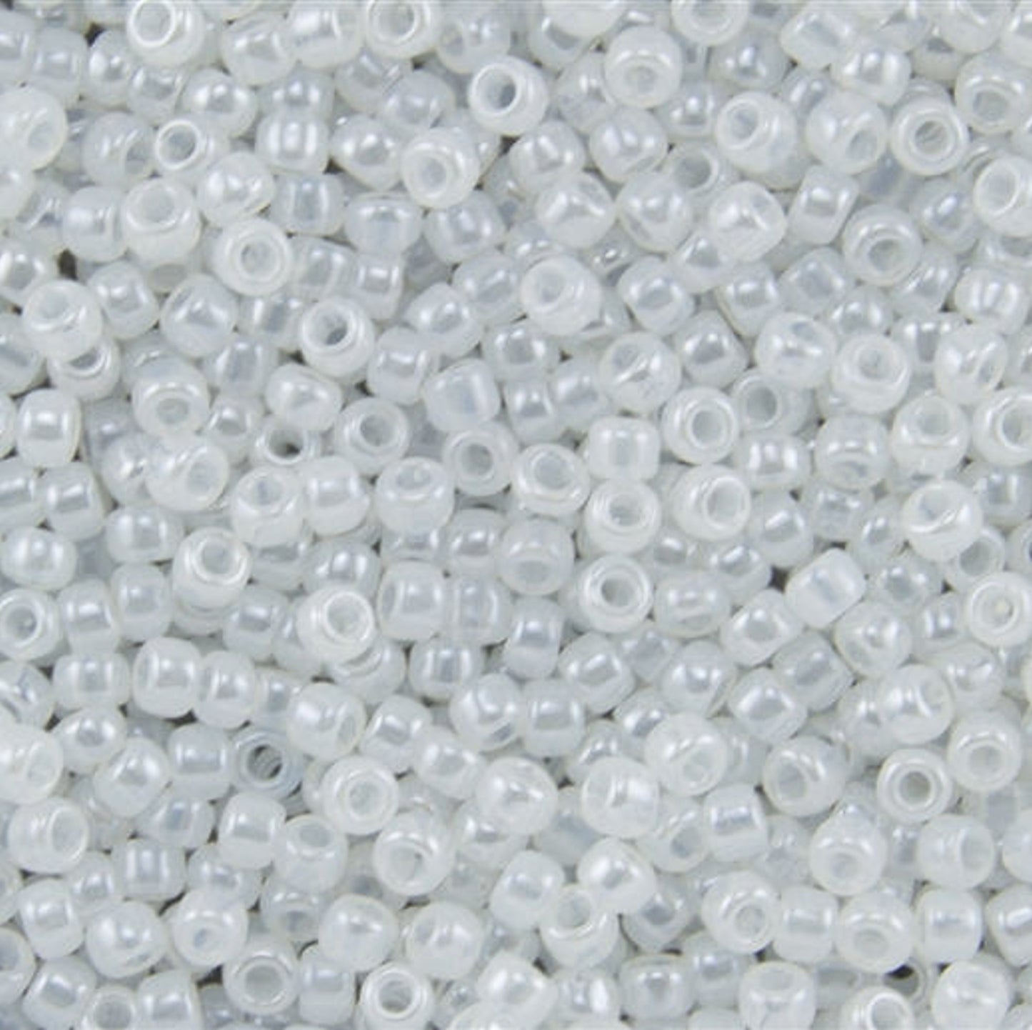 Toho Glass Seed Beads, 11/0 2.2mm, #121 Ceylon Snowflake White Pearl, 7gm approx 730 beads, 0.7mm hole