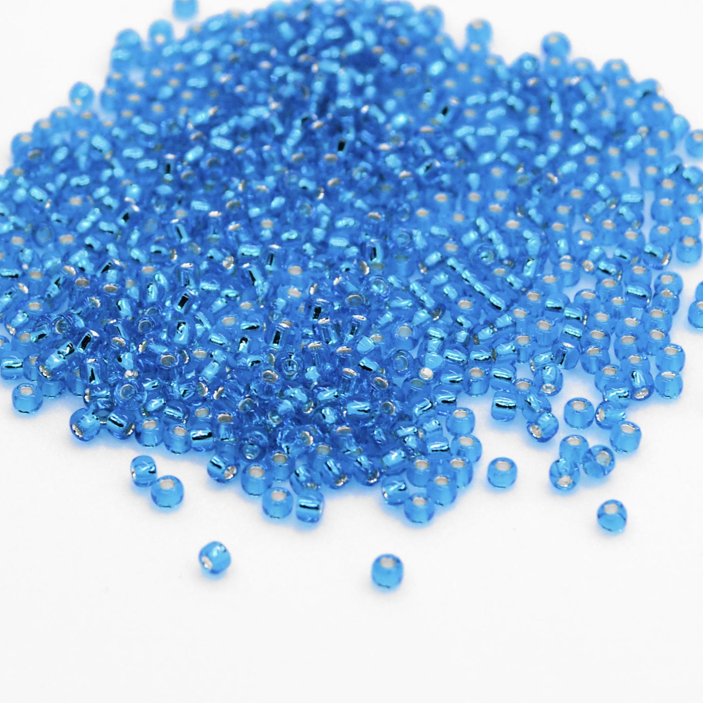 oho Glass Seed Beads, 11/0 2.2mm, #23C Aquamarine Silver Lined, 7gm approx 730 beads, 0.7mm hole