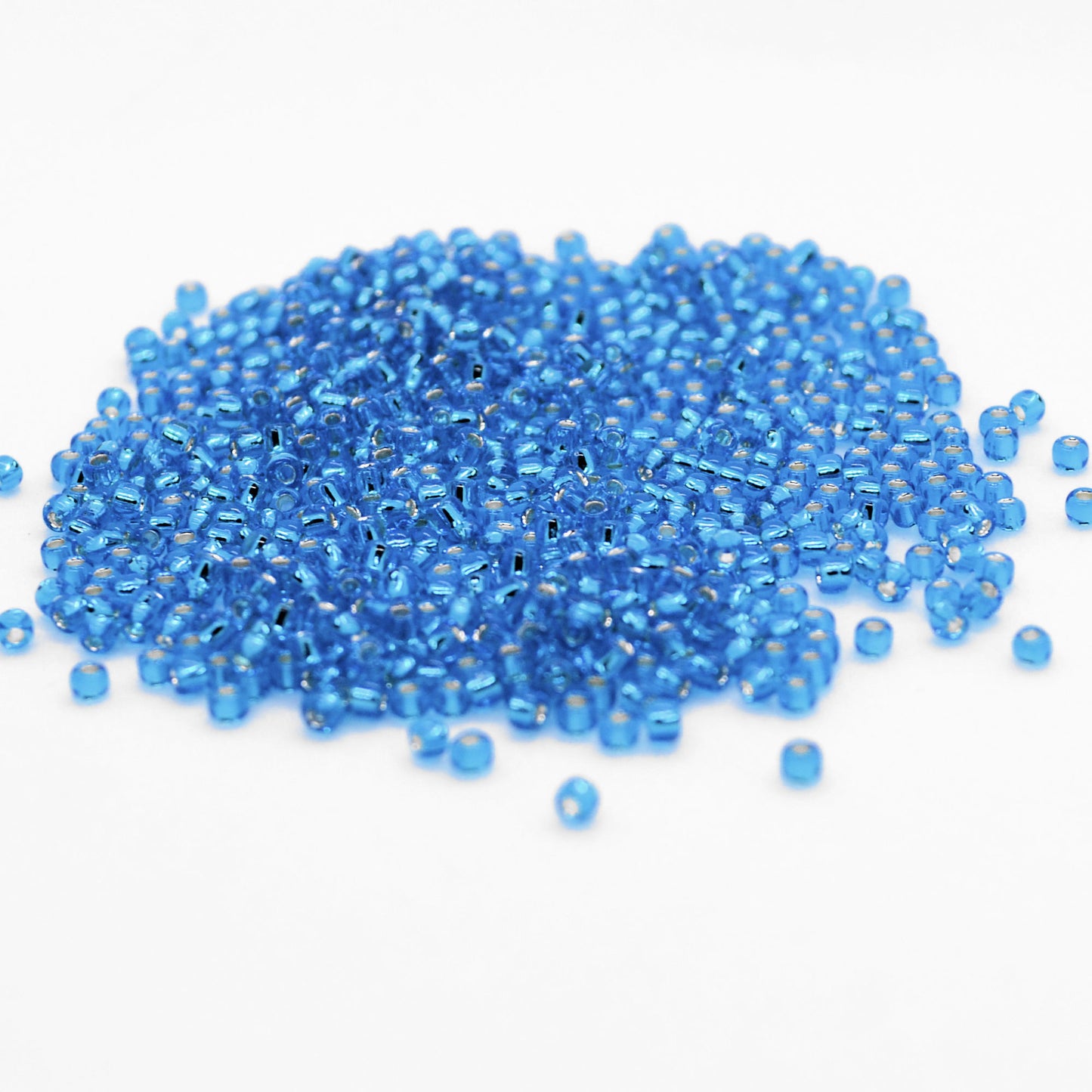 oho Glass Seed Beads, 11/0 2.2mm, #23C Aquamarine Silver Lined, 7gm approx 730 beads, 0.7mm hole