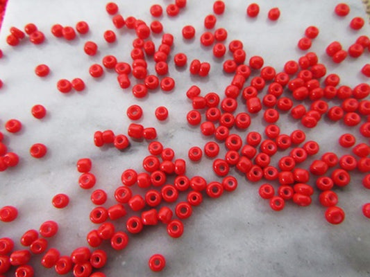 Glass Seed Beads, Fire Red, Round, Opaque, 3mm with 1mm hole, 40g pack, Jewellery Craft beading