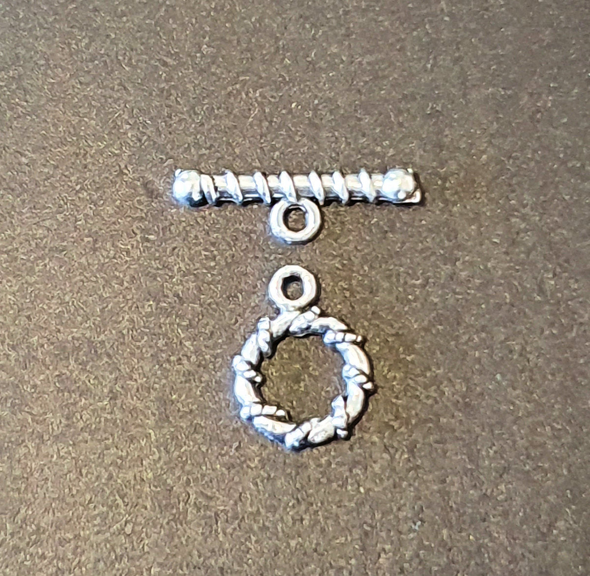 Toggle Clasps, Silver colour, Metal Twist Ring, Approx 14mm dia x 2.7mm thick, Bar 19mm long, pack of 10x,