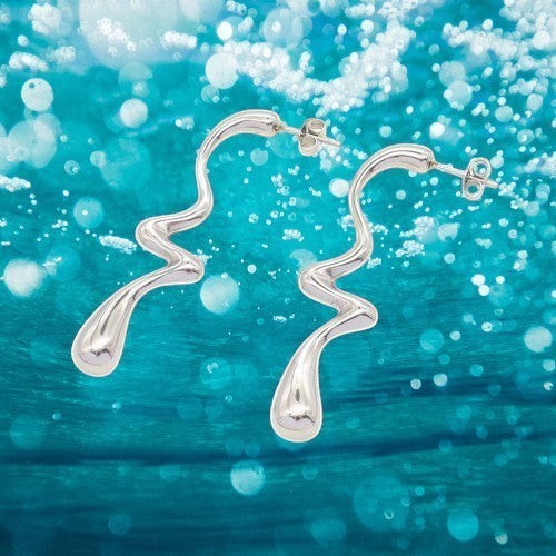 Elegant Wavy Drop Statement Earrings 18K Gold will not tranish