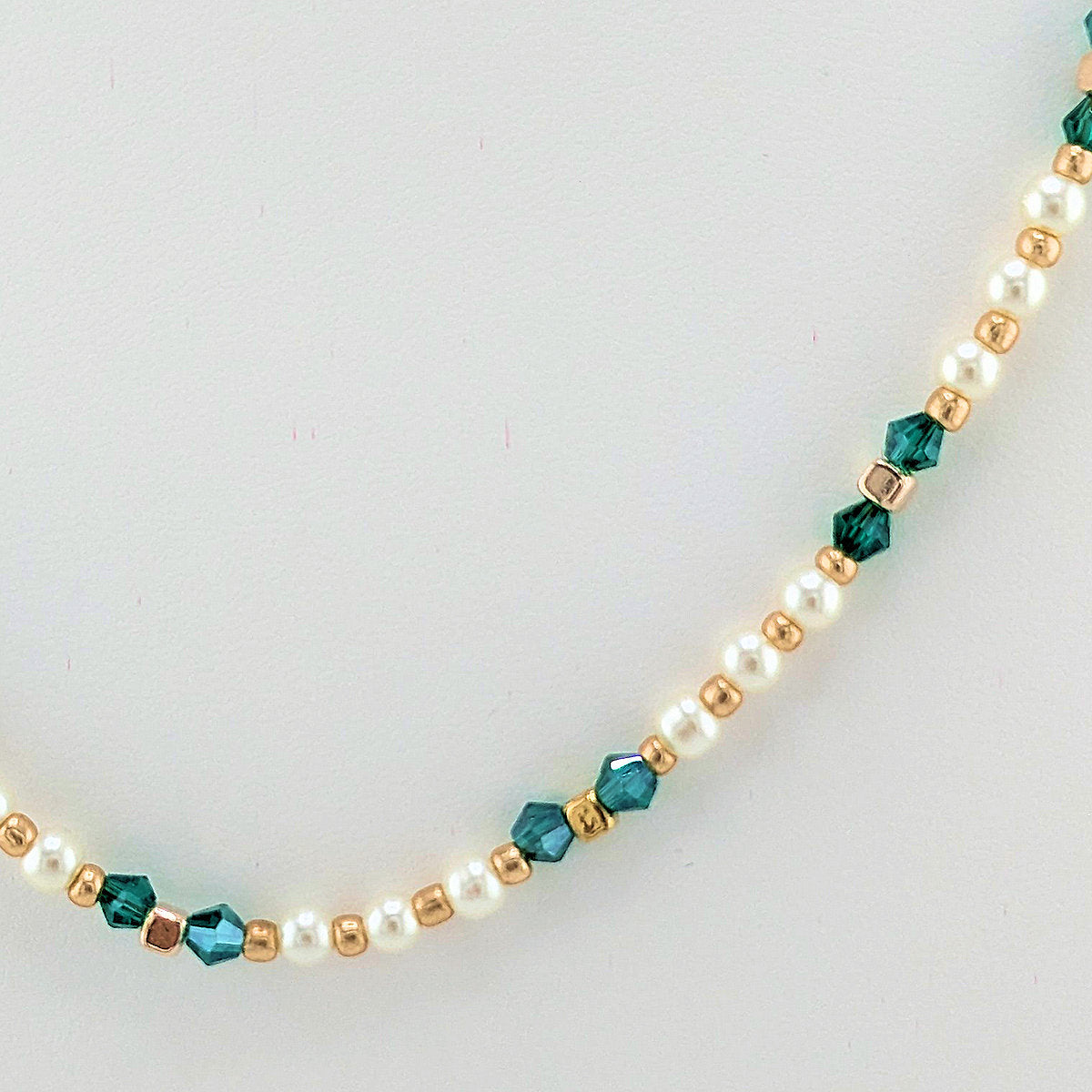 Teal emerald green, white pearls and gold beaded Necklace