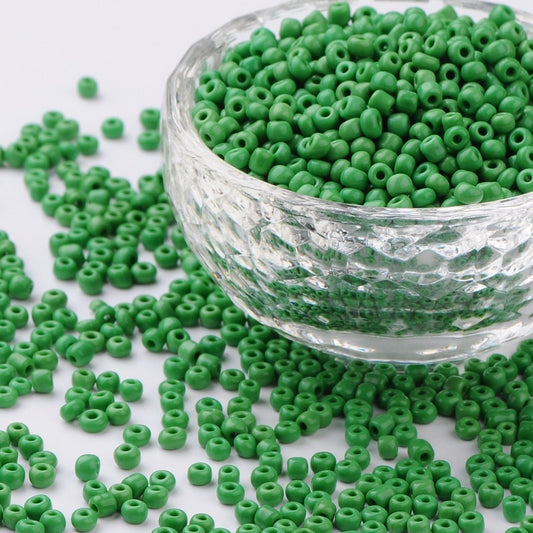 Green Glass Seed Beads  8/0, 3mm, Hole:1mm Pack of 650x