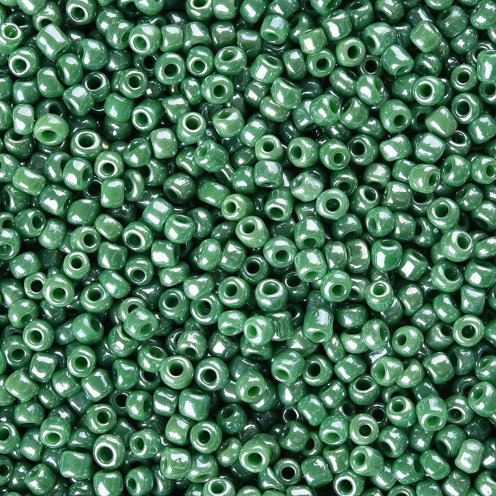 Green Glass Seed Beads 3mm, Opaque Lustre, hole 1mm, 40gm approx 1000 beads, Medium Sea Green