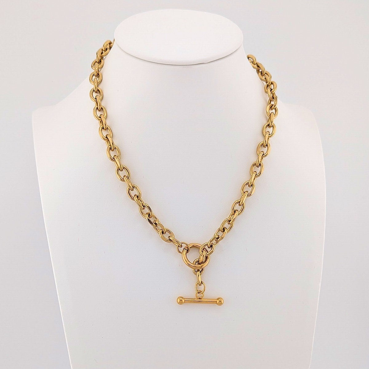 T Bar Necklace Chunky Chain Front Fastening Toggle Bar Necklace available in two lengths 40cm or 50cm
