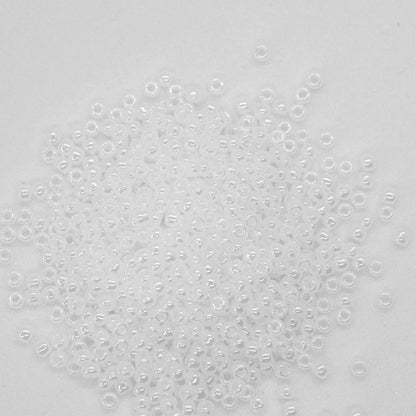 Toho Glass Seed Beads, 11/0 2.2mm,  #121 Ceylon Snowflake White Pearl, 7gm approx 730 beads, 0.7mm hole