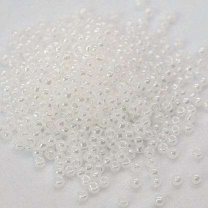 Toho Glass Seed Beads, 11/0 2.2mm,  #121 Ceylon Snowflake White Pearl, 7gm approx 730 beads, 0.7mm hole