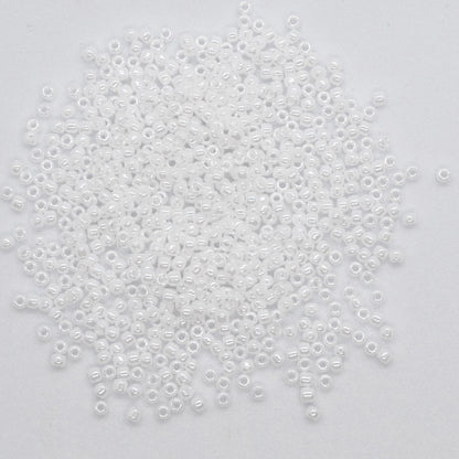 Toho Glass Seed Beads, 11/0 2.2mm,  #121 White Opaque Lustre Pearl, 7gm approx 730 beads, 0.7mm hole