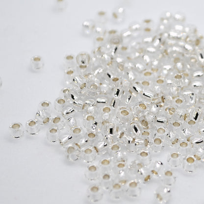 Toho Glass Seed Beads, 8/0 3mm, Crystal Clear, Silver Lined, 7gm approx 330 beads, 1mm hole