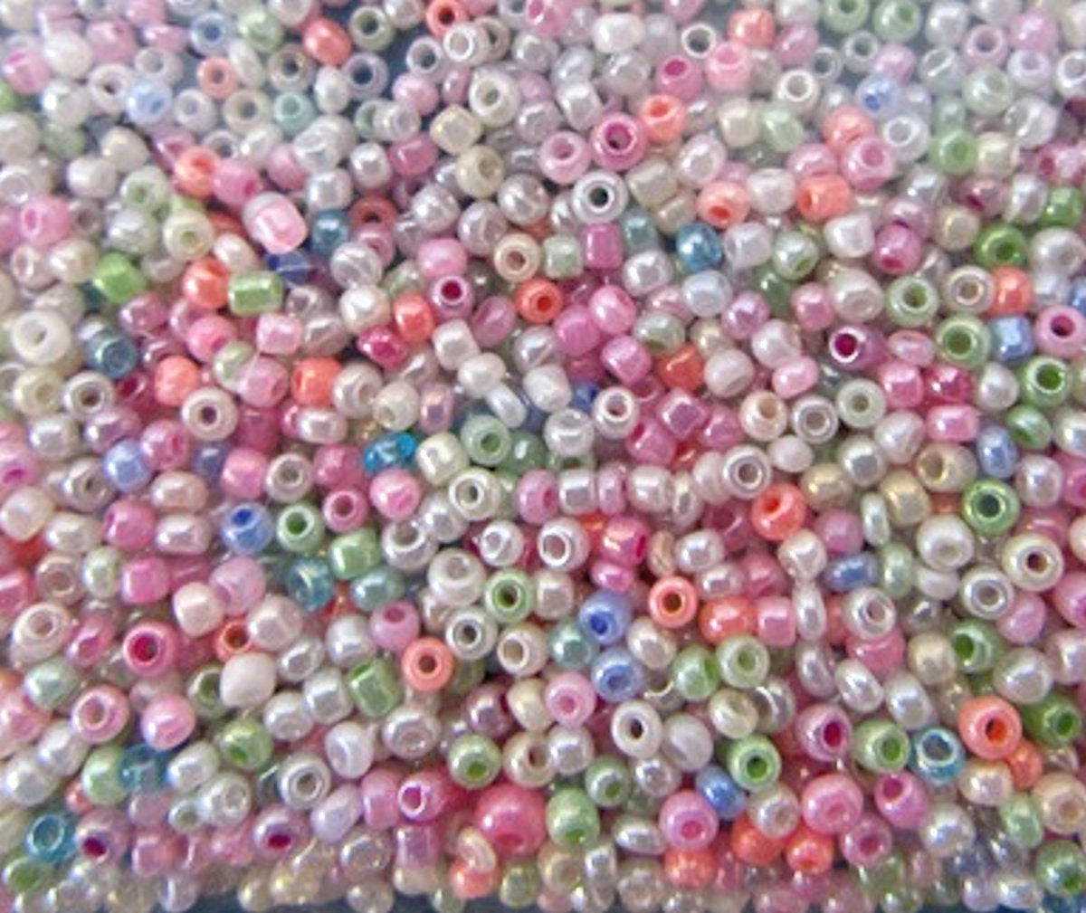 Glass Seed Beads Round Multi-coloured 10/0 1.8-2.5mm bag of 20gm 1-1.5mm hole